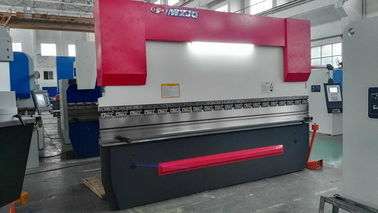 CNC مطبوعات کارخانه ترمز 130 تن ماشین فشار مکانیکی برای تشکیل ورق فلز