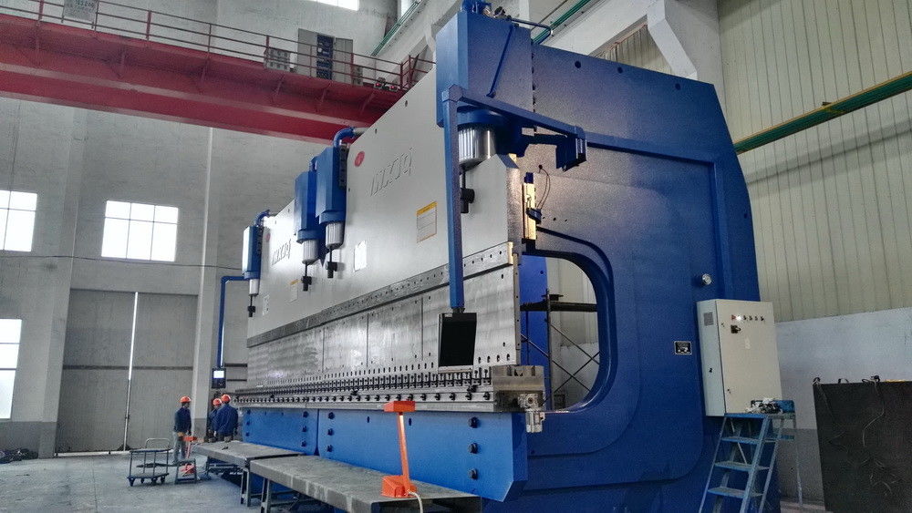 سازه های فلزی Q345 Material 1200 Ton Force Hydraulic CNC Press Brake Machinery