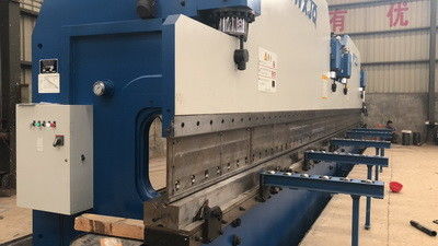 خرید Tandem Press Brake with 200-800 mm Table Width, 40-3000 Tons Max Pressure, and 0.02 mm Back Gauge Accuracy online manufacture