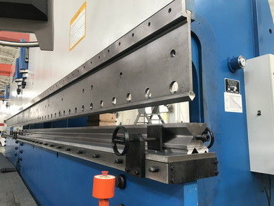 خرید Tandem Press Brake with Back Gauge Accuracy 0.02 Mm Throat Depth 200mm to 1600 Mm and Table Width 200 to 800 Mm online manufacture