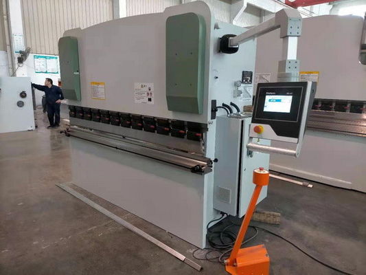 خرید مشخصات خم فلزی فولاد فولاد 40T Cnc دستگاه خم ترمز پرس با سیستم DA41T online manufacture