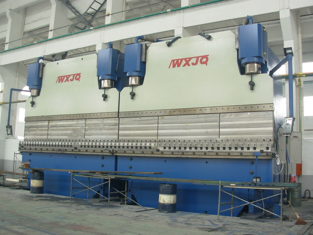 فلز ورق هیدرولیک CNC Tandem Press Brake 70 M/Min عرض میز 200 - 800Mm 12m