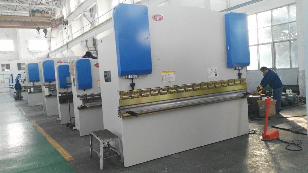 عملکرد کارآمد فلز ورق فشار ترمز 1250mm عرض