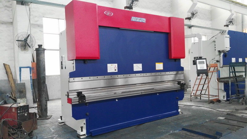ورق کربن CNC فشار هیدرولیک ترمز 250KN لودر صفحات خم دست فشار ترمز