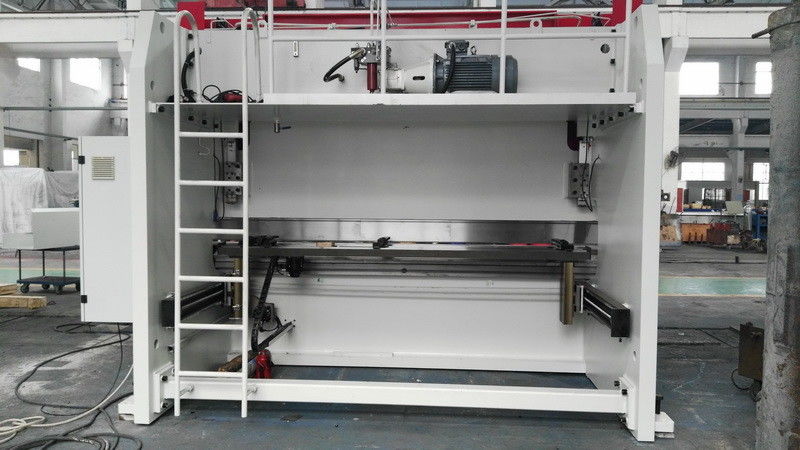 ورق کربن CNC فشار هیدرولیک ترمز 250KN لودر صفحات خم دست فشار ترمز