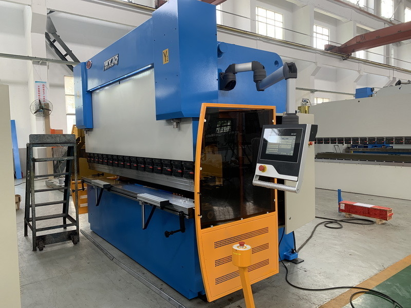 135T مکانیکی CNC هیدرولیک ماشین فشار ترمز 3200mm خم کردن طول