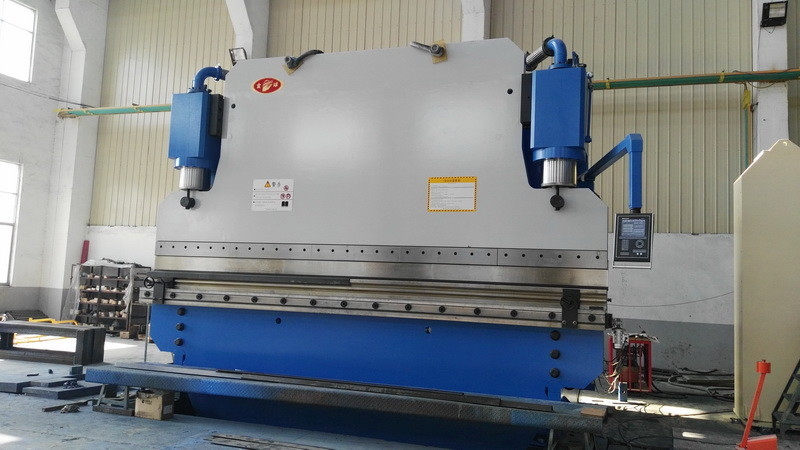 500T نیروی CNC فشار هیدرولیک استفاده از ترمز بر روی ساخت فلز، کارخانه های خودرو