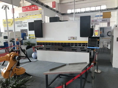 صفحه فولاد CNC هیدرولیک فشار ترمز خم کردن ماشین 130T خم کردن ورق فلزی