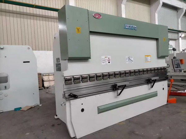 125T نیروی CNC هیدرولیک فشار ترمز WE67K125/3200 برای ساخت فلز