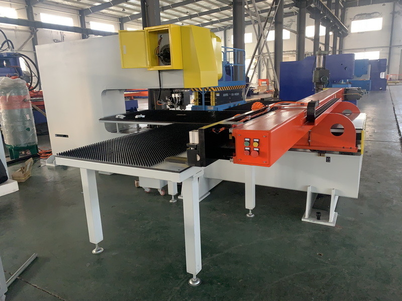 ورق 3 میلی متری CNC پرس مکانیکی پانچینگ 40 اینچ صفحه دیواری ظرف