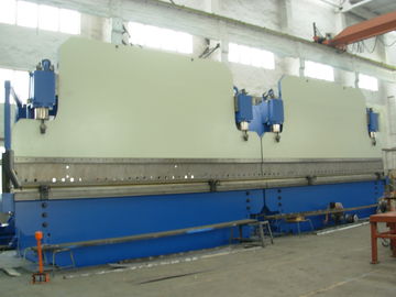 فلز ورق هیدرولیک CNC Tandem Press Brake 70 M/Min عرض میز 200 - 800Mm 12m